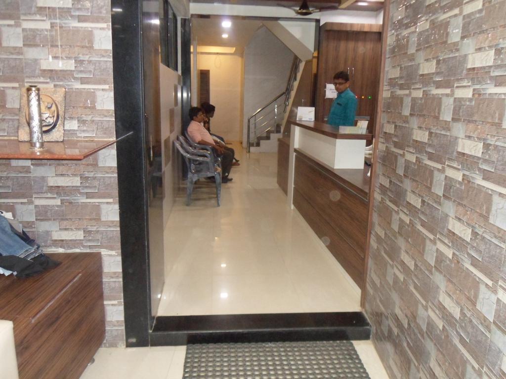 Hotel Madhusudan Dwārka Dış mekan fotoğraf