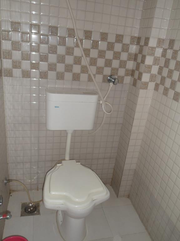Hotel Madhusudan Dwārka Oda fotoğraf